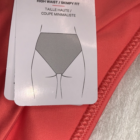 Lululemon Waterside High waist skimpy bottom - Picture 3 of 3